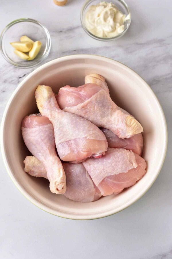 CHICKEN/ CKURCZAK-LEGS/NOGA 1KG. (OUR MERORESERVATION ONLINE PARTNERS WILL DELIVAR TO YOUR DOOR)