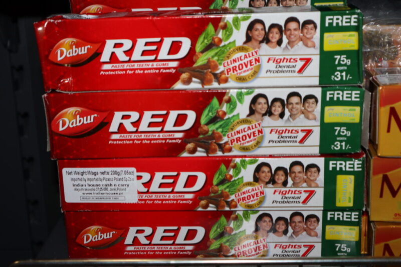 Dabur Toothpaste